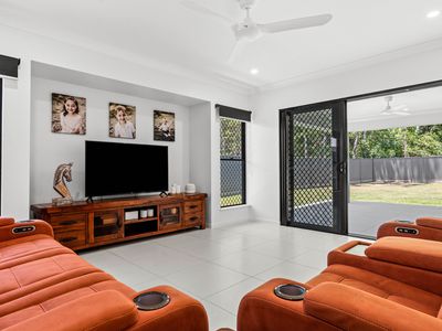 4  Horseshoe Court, Clifton Beach