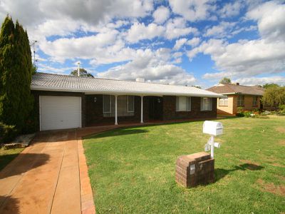 4 DANIEL KEANE CRES, Gunnedah