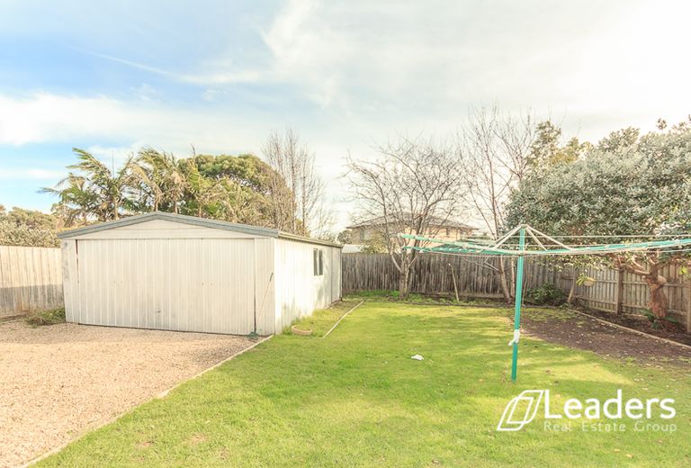 9 Yardley Drive, Wheelers Hill