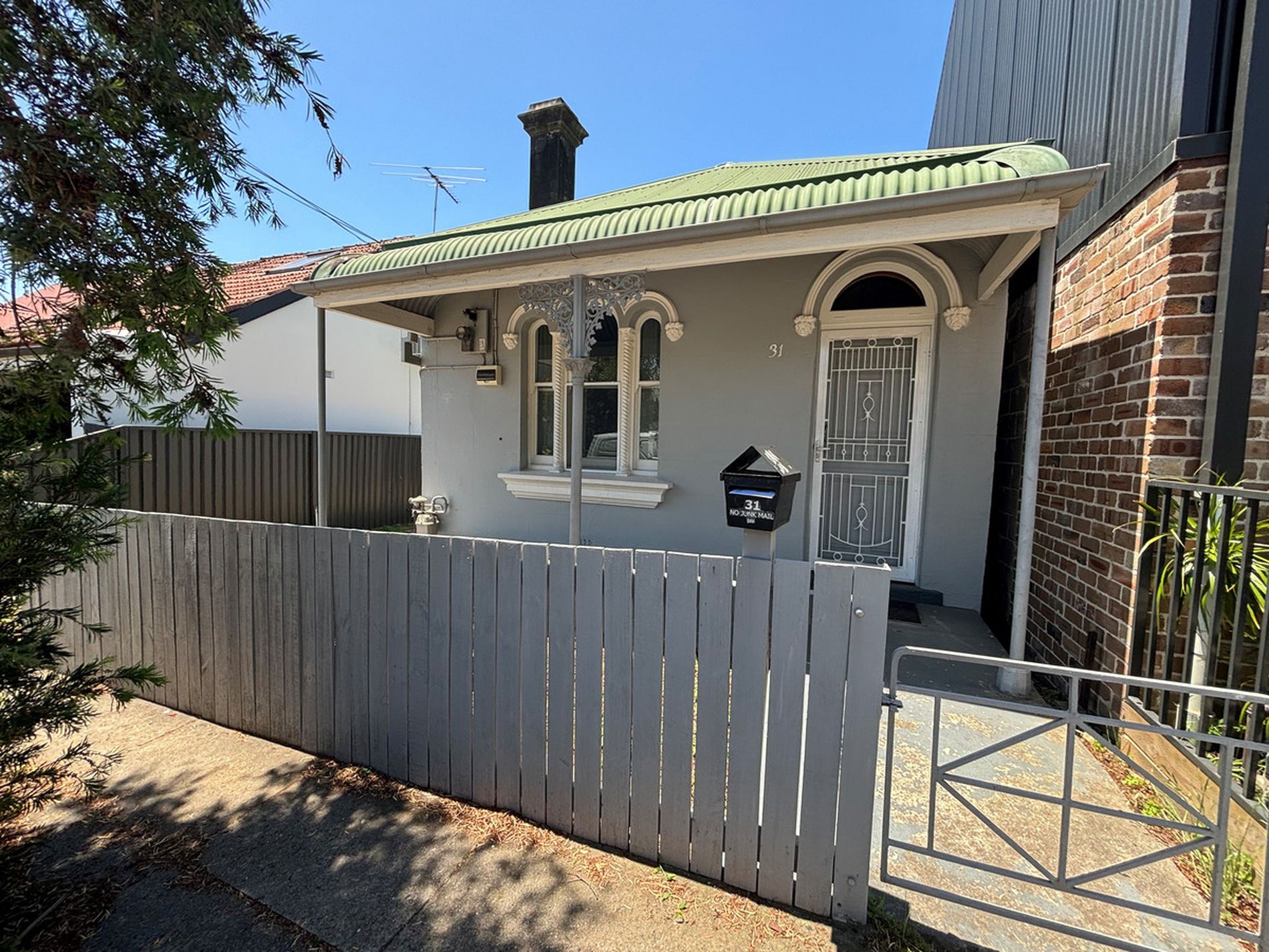 31 Sutherland Street, St Peters