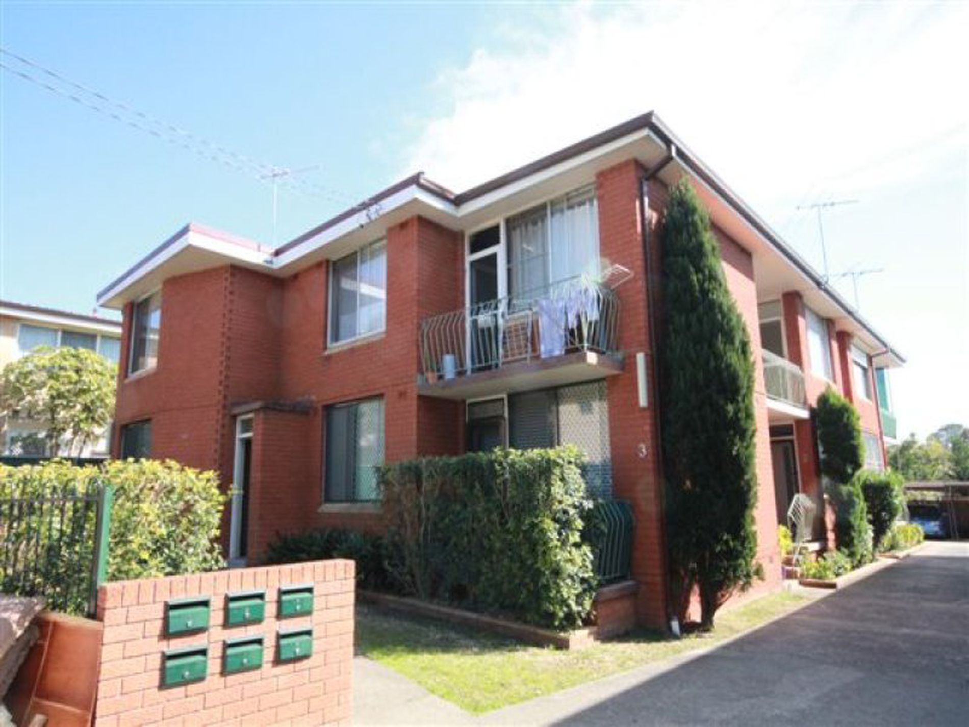 6 / 3 Holland Place, Lakemba