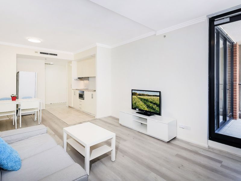 102 / 2-8 Dixon Street, Sydney