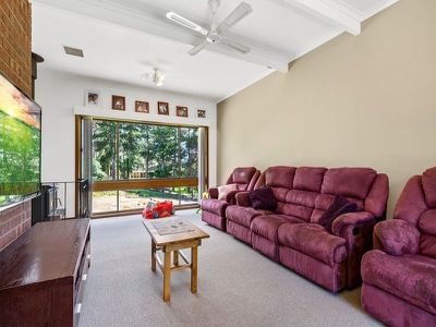 40 Mountain River Road, Mountain River