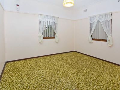 250 Princes Highway, Dapto