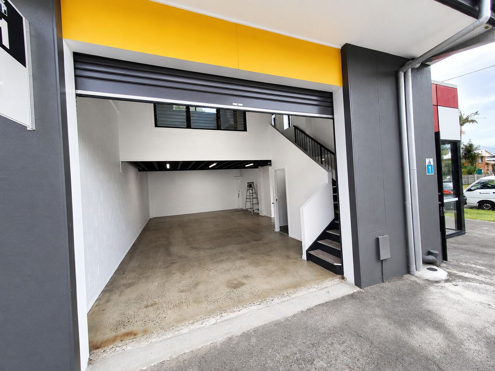 1 / 12 Simpson Street, Kirra