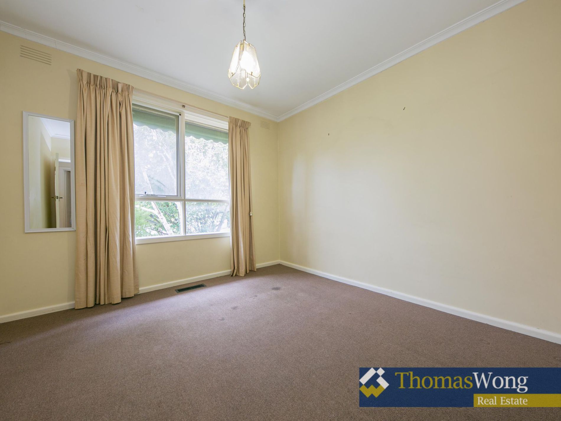 28 Koonung Road, Blackburn North