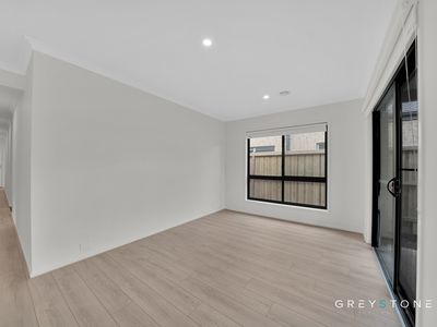 32 Crotone Avenue, Deanside