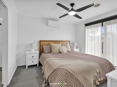 14 Willora Crescent, Cranbourne West