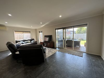 2 / 15 Bradford St , St Albans Park