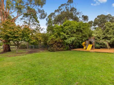 4 Hotham Avenue, Mount Macedon