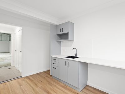 1 / 129 INDUSTRIAL ROAD, Oak Flats