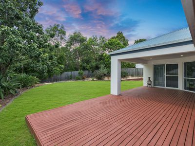 6 Seawind Road, Coomera Waters