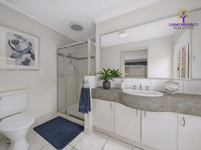 42 Baden Powell Drive, Tarneit