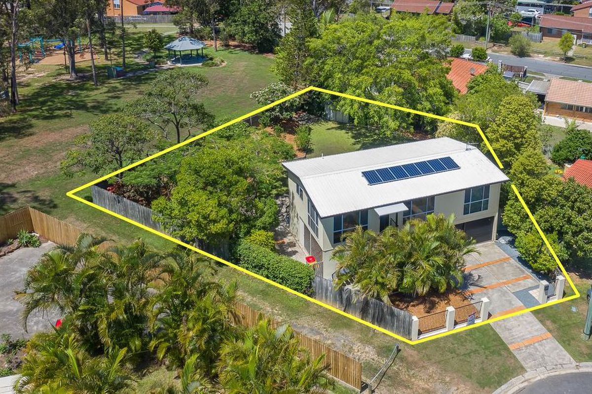 9 Chablis Court, Molendinar