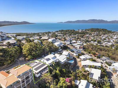 10 Balmoral Drive, Castle Hill