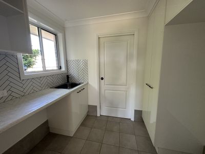 93 Champagne Drive, Dubbo