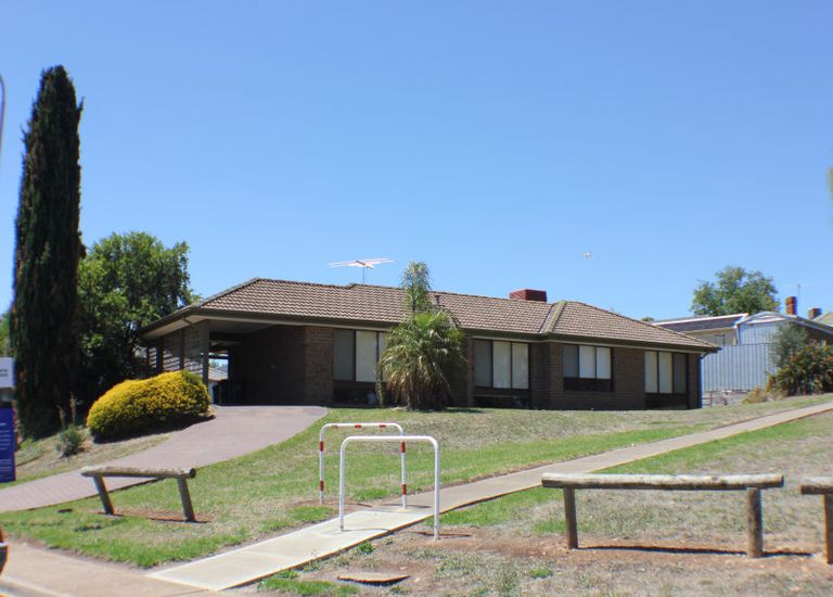 13 Strutt Court, Trott Park