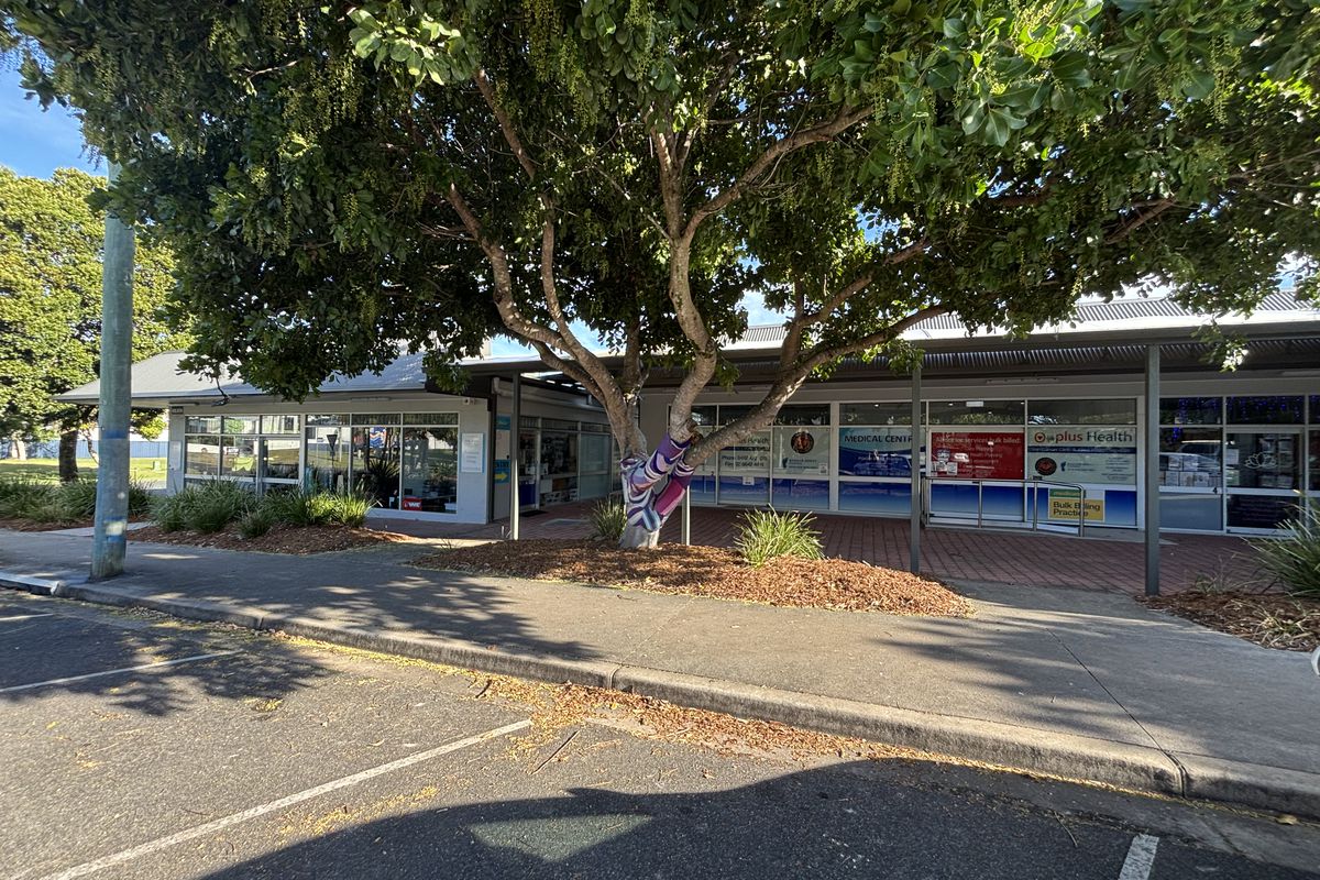 1 & 4 / 42-44 Charles Street, Iluka