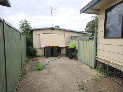 17A Pitcairn Avenue, Lethbridge Park