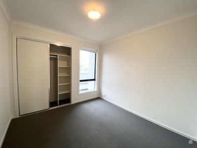 32 Greaves Avenue, Deanside