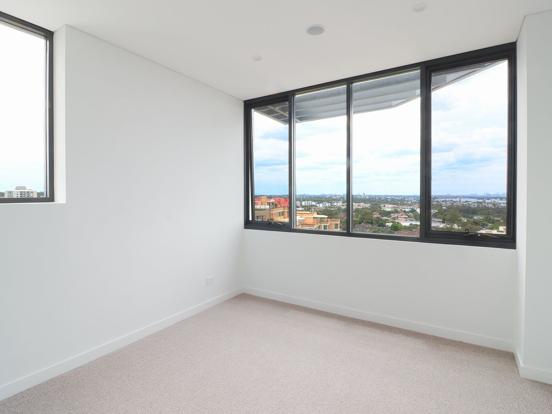 602 / 559 Kingsway, Miranda