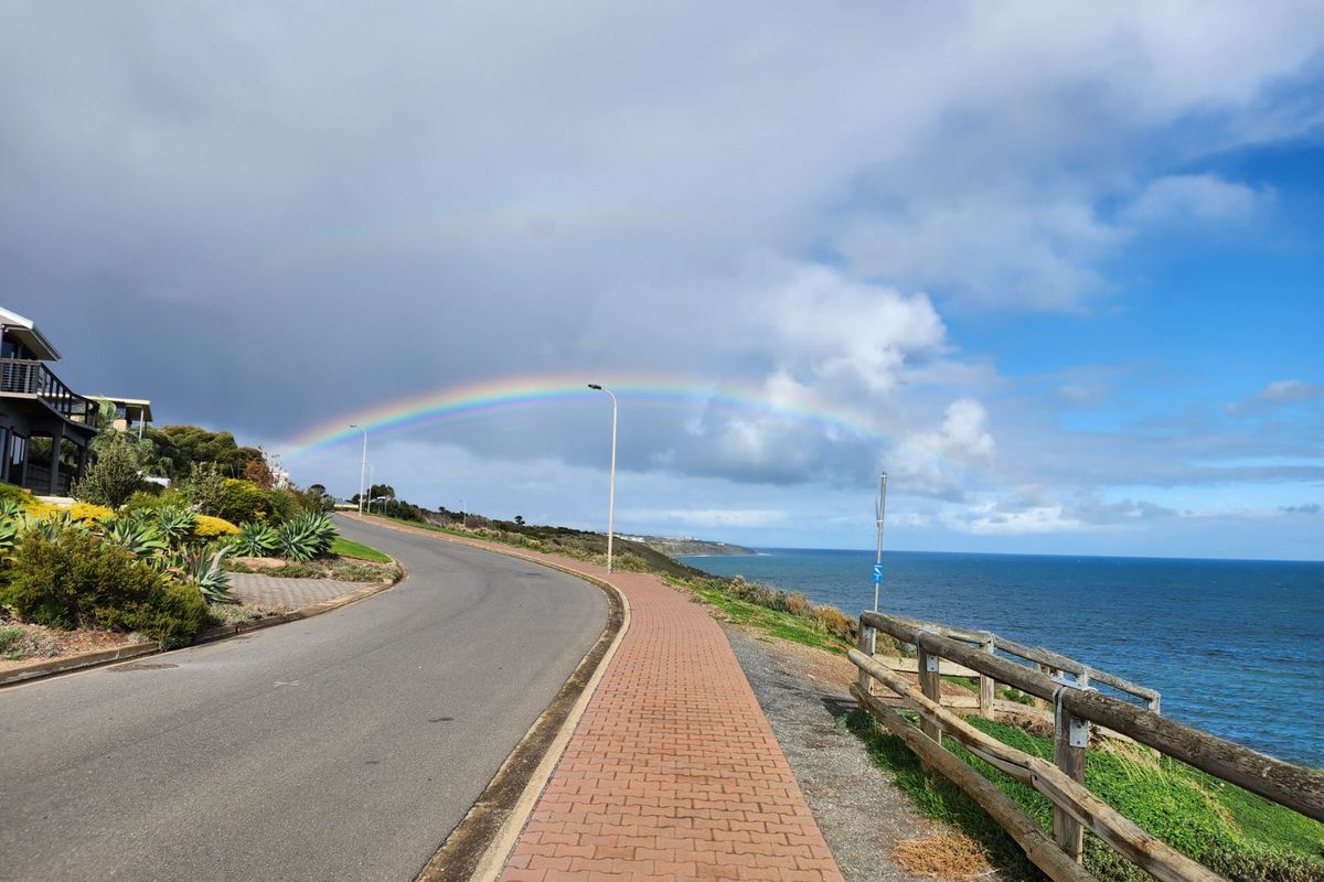 2 Clifftop Crescent, Hallett Cove