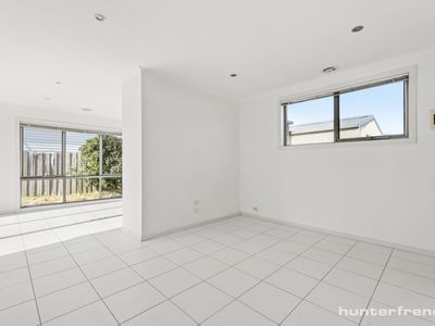 2 / 16 Lynch Court, Altona Meadows