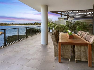 31102 / 2 Ephraim Island , Paradise Point
