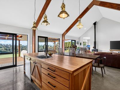 2760 South Head Road, South Head, Helensville