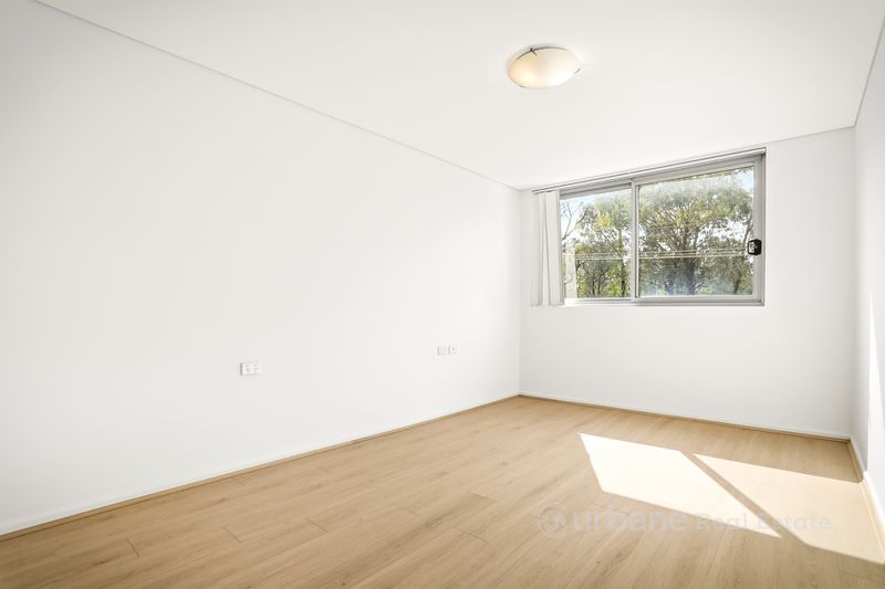 27 / 8 Marlborough Road, Homebush West