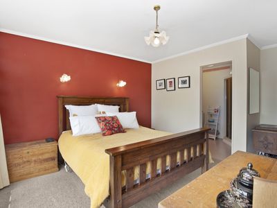 23 Renown Road, Raumati South