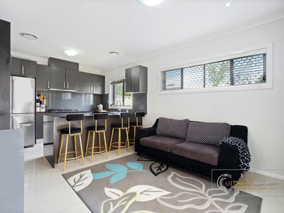4 / 61 Portico Parade, Toongabbie