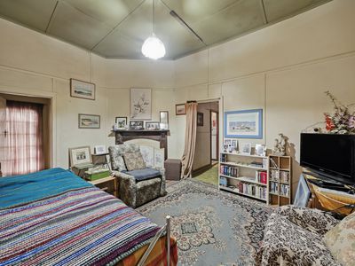 2101 McBain Road, Koyuga