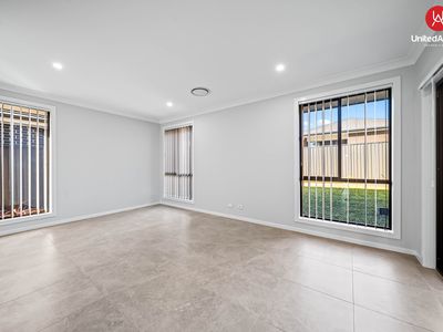 8 Aries Street, Austral