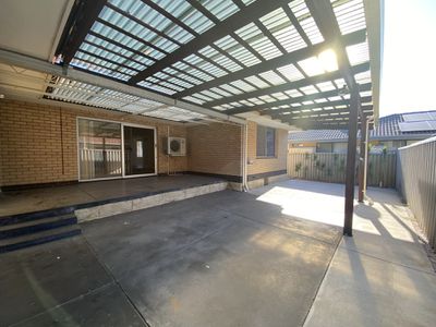 8 Barber Place, Riverton