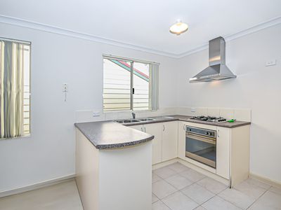 1 / 13 Wheatley Street, Gosnells