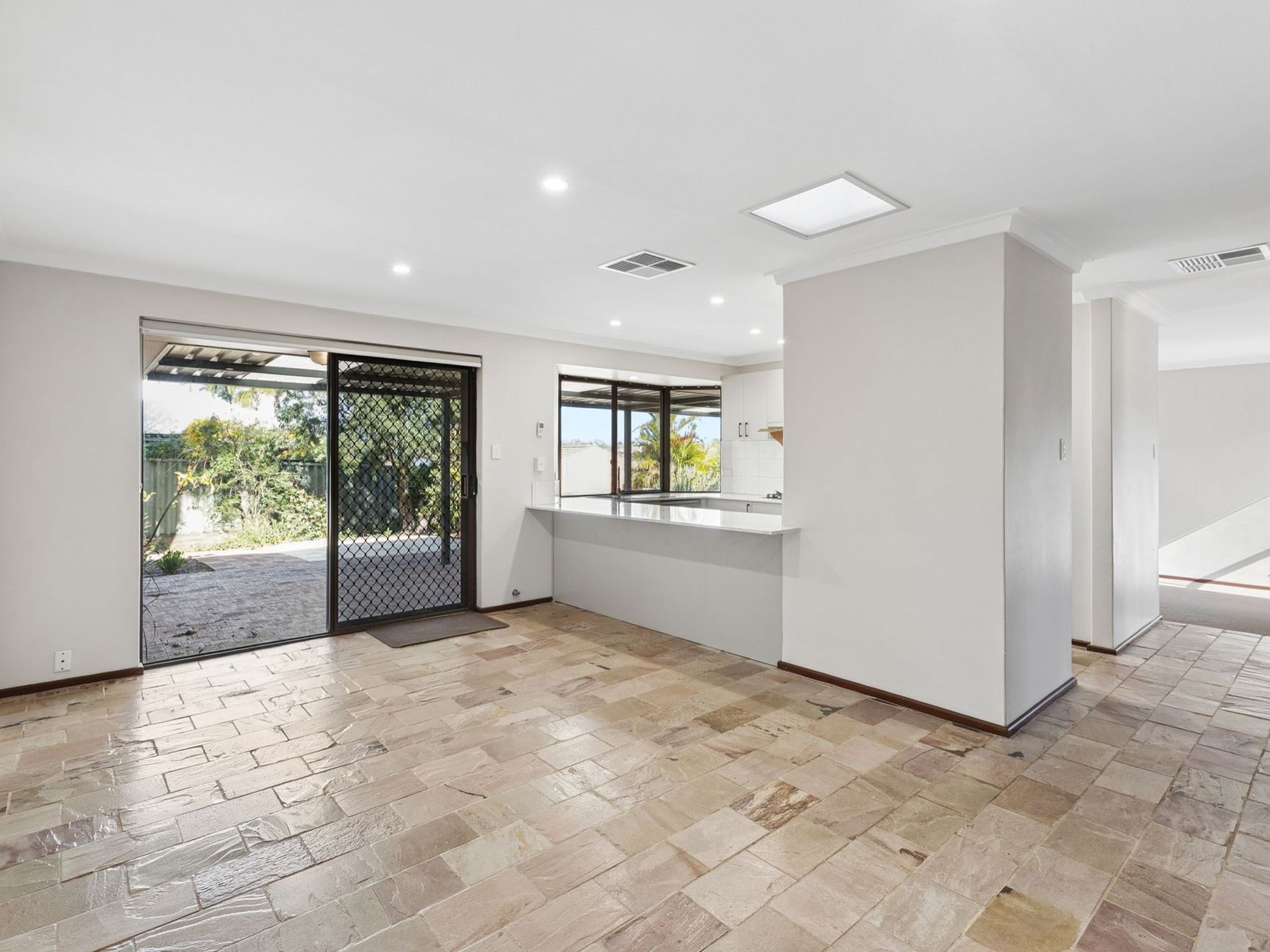 144 Warwick Road, Duncraig