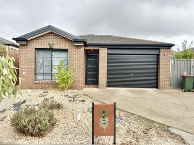 7 Merri Street, Manor Lakes