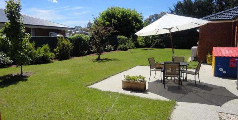 7 Orchid Street, Violet Town