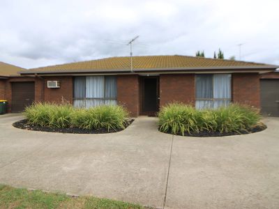 2 / 19 Pine Avenue, North Shore