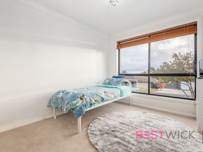 37 James Barnet Drive, Kelso