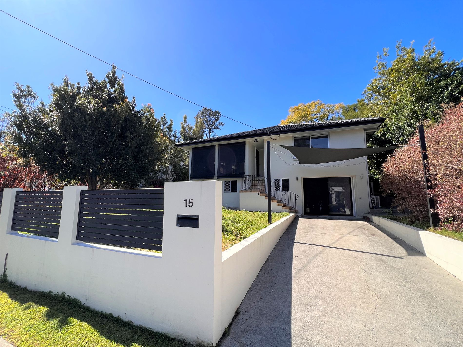15 JOACHIM STREET, Holland Park West First National Style Real Estate