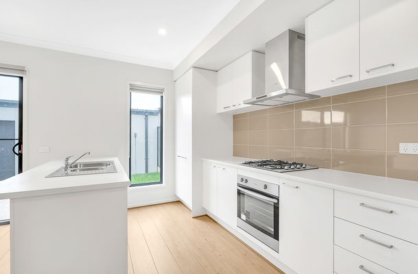 9 Caladenia Walk, Craigieburn