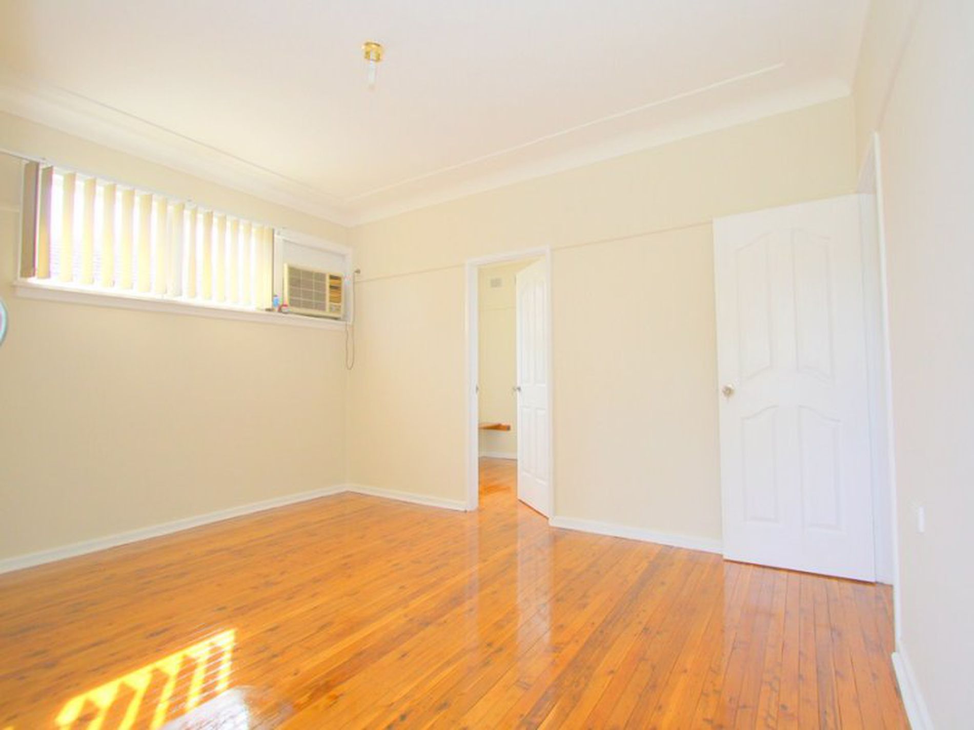 13 McGirr Parade, Warwick Farm