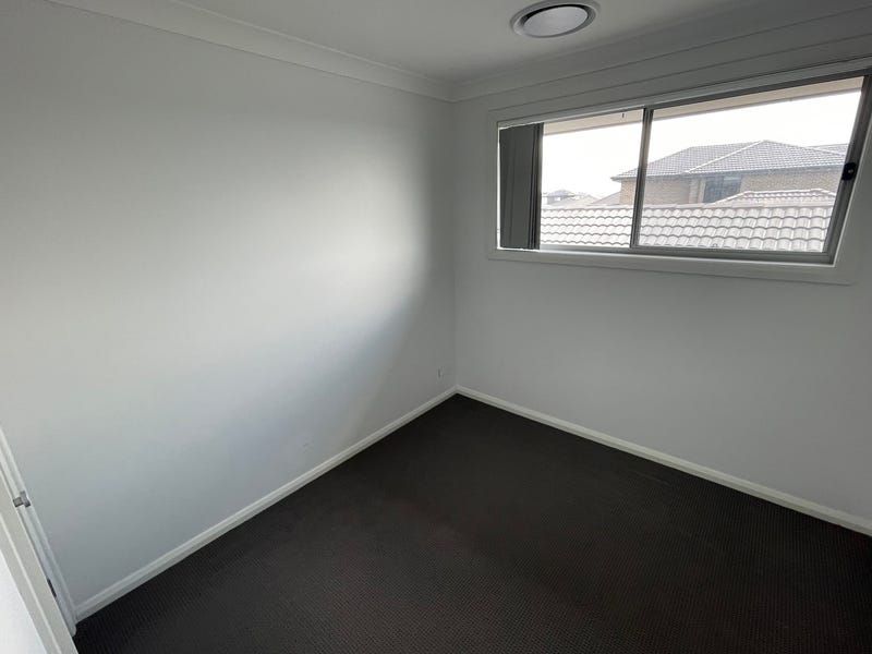 70B Donovan Boulevard, Gregory Hills
