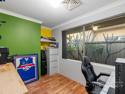 10 Gaby Way, Marangaroo