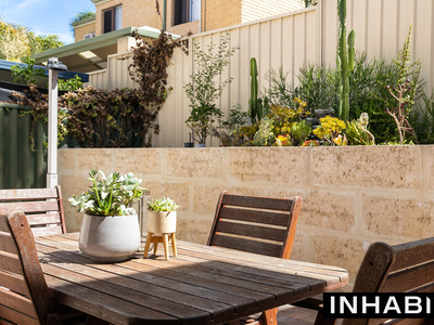 2 / 4 Lawrence Street, Como