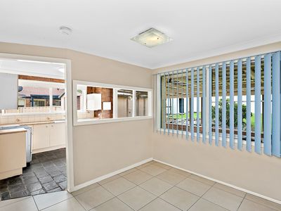 9 Warati Place, Oak Flats