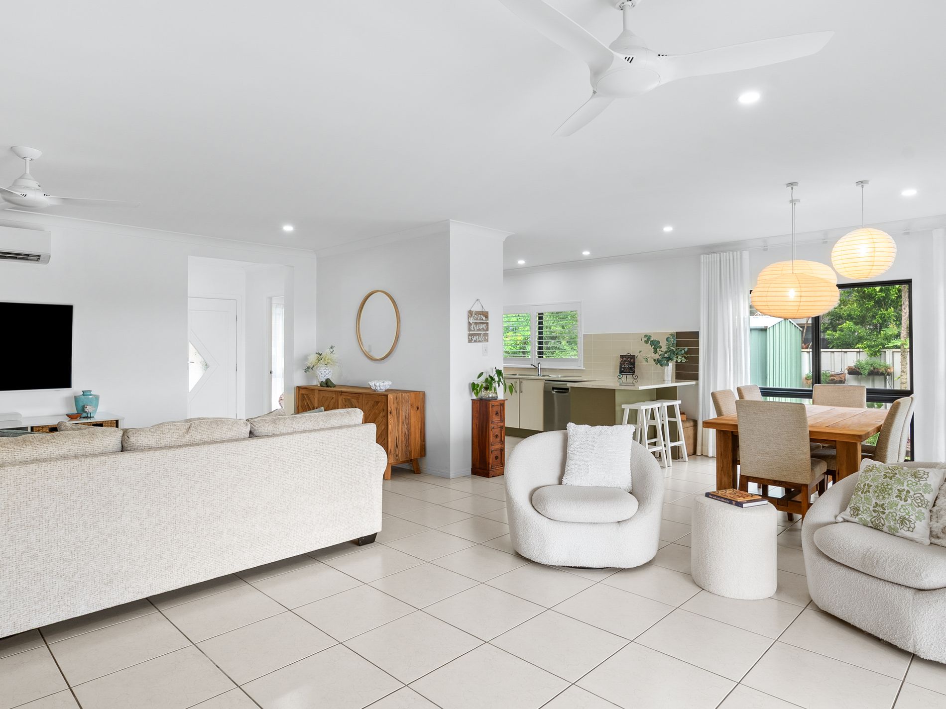 18 Travolta Close, White Rock