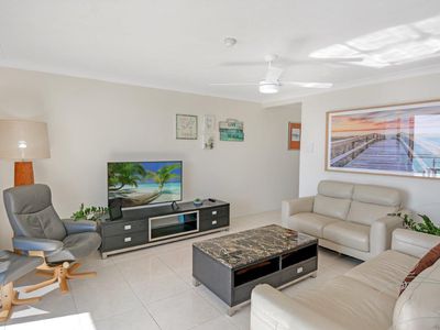 11E / 969 Gold Coast Highway, Palm Beach